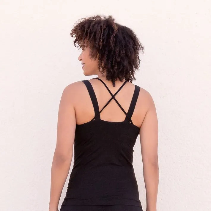 Top nero in tencel con spalline