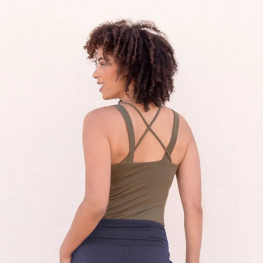 top da yoga in tencel con spalline