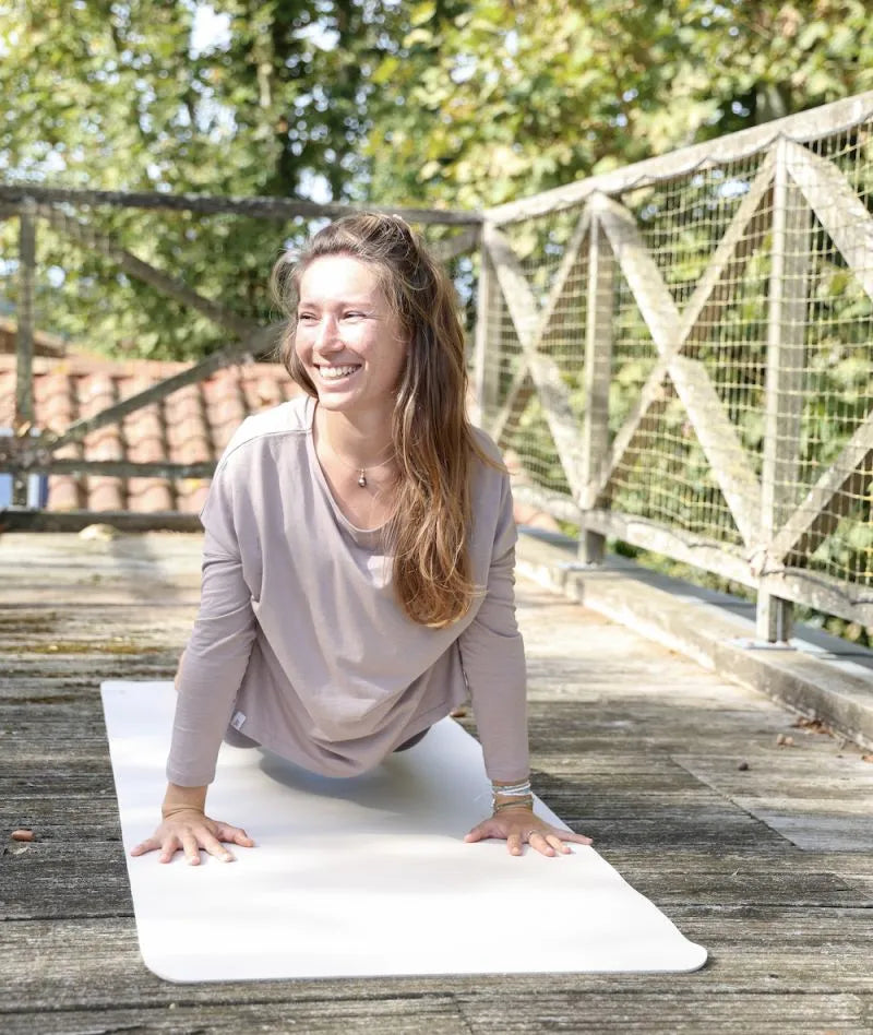 Tappetino da yoga in gomma naturale bianco